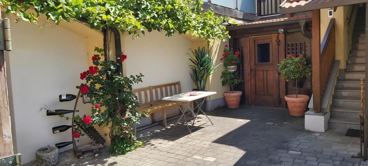 Stift Goettweigblick Apartment Furth bei Gottweig ภายนอก รูปภาพ